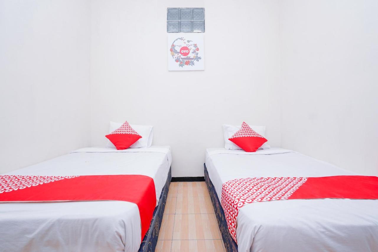 ホテル Collection O 1112 Comfitel Siwalankerto Aa4 スラバヤ エクステリア 写真