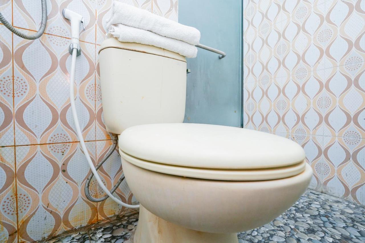 ホテル Collection O 1112 Comfitel Siwalankerto Aa4 スラバヤ エクステリア 写真